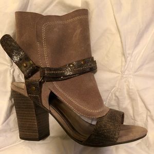 Diba True “Italian Love” shoe